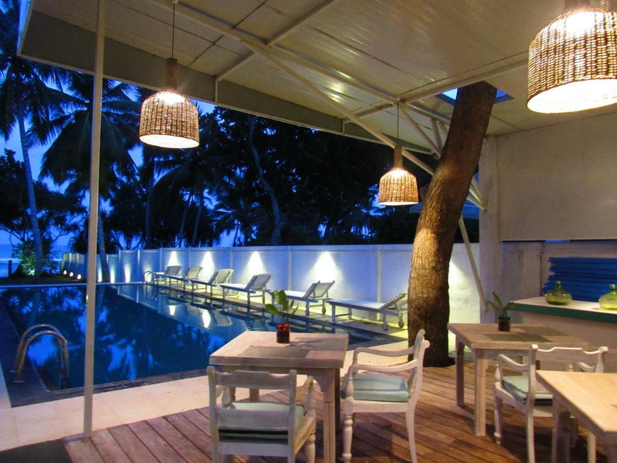 Mawella Beach Resort Tangalle Bagian luar foto